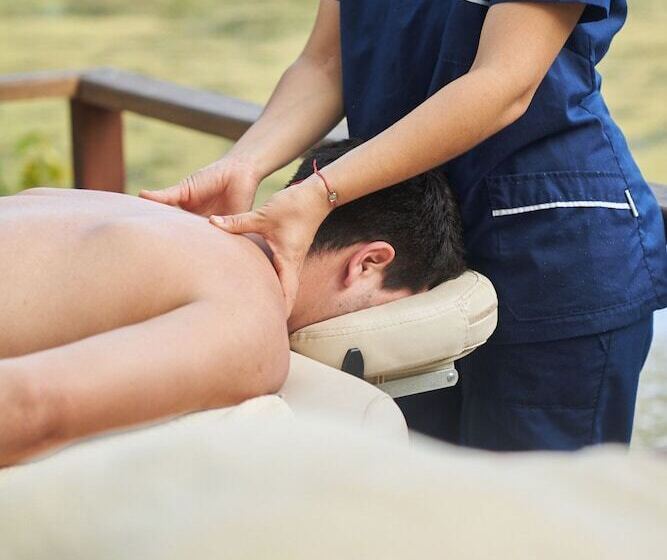 Hotel Brisas Del Lago Glamping