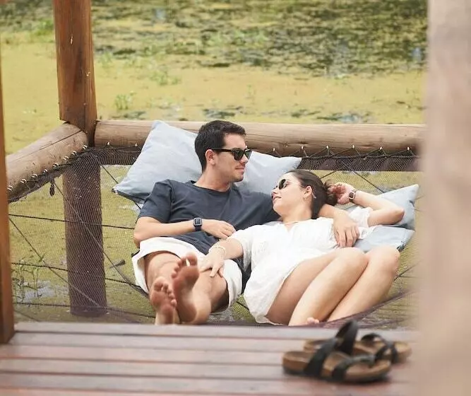 Hotelli Brisas Del Lago Glamping