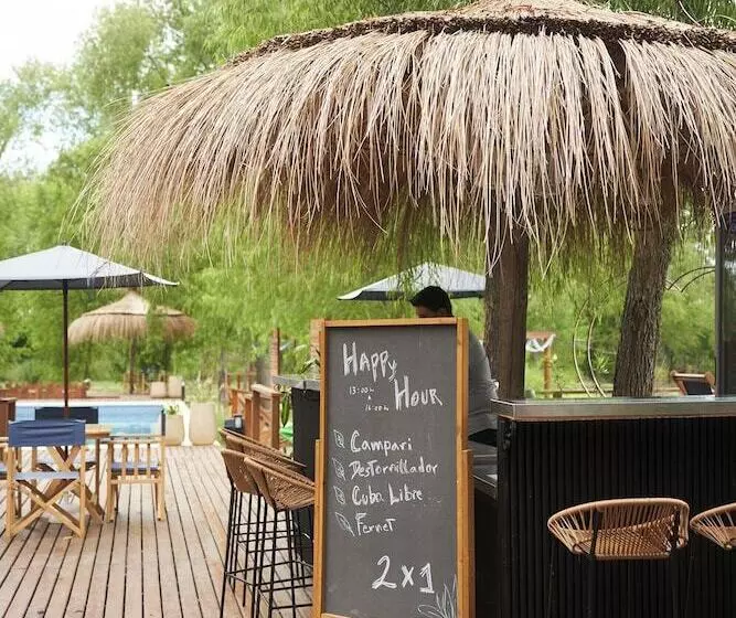 Hotelli Brisas Del Lago Glamping