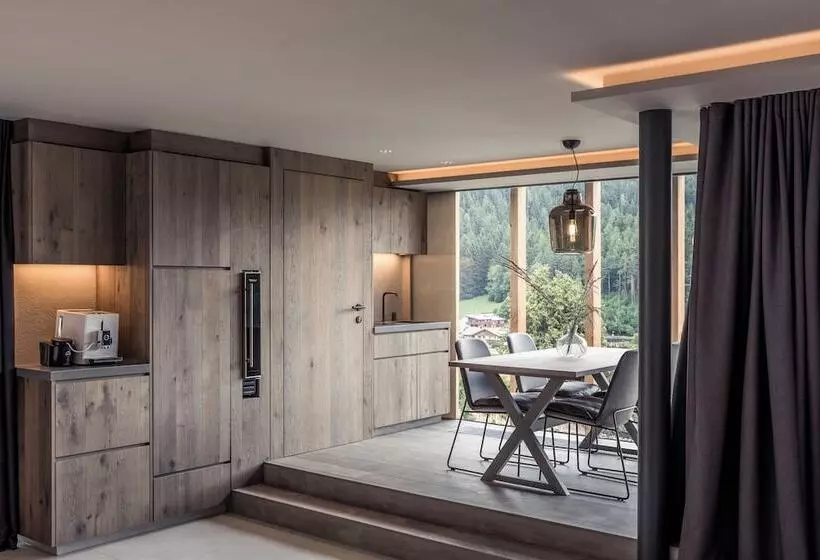 Hotelli Chalet Purmontes