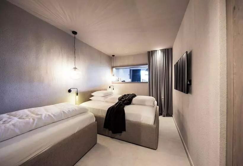 Hotelli Chalet Purmontes