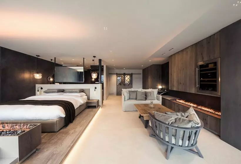 Hotelli Chalet Purmontes