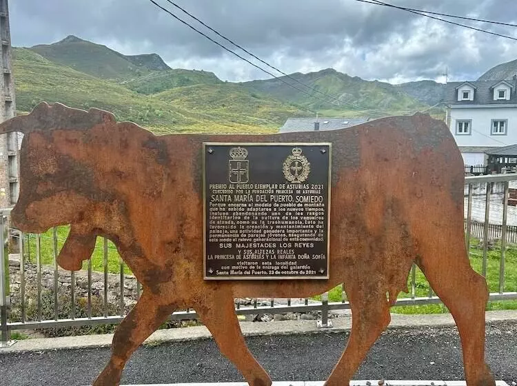 ホテル Coronel Somiedo