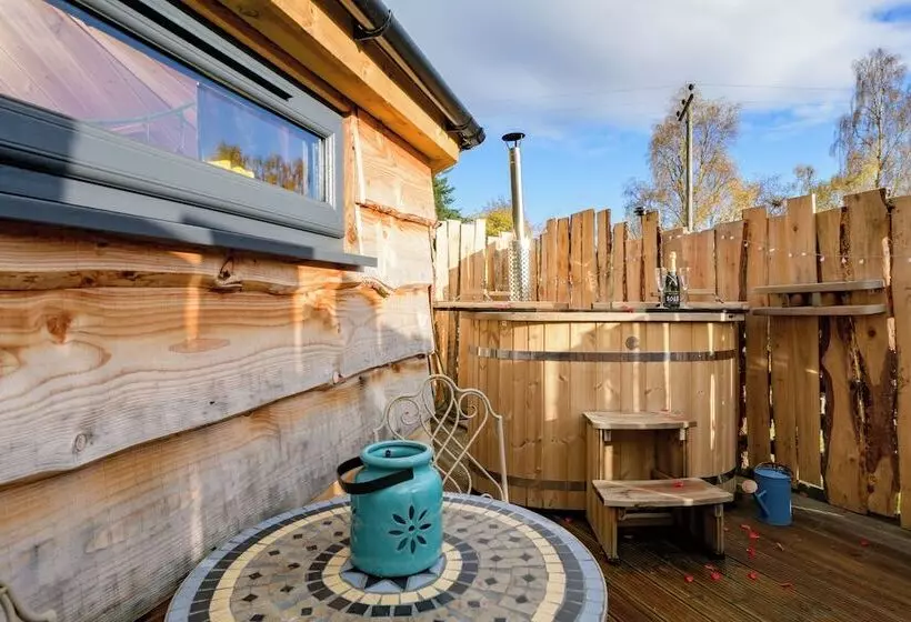 Hotelli Sweet Donside Cabins