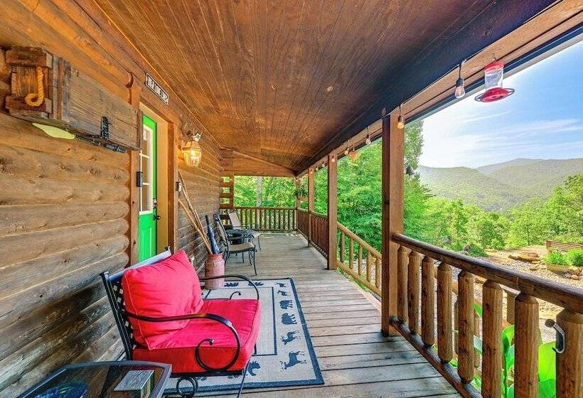 Idyllic Sylva Cabin W/ Great Smoky Mountains View!