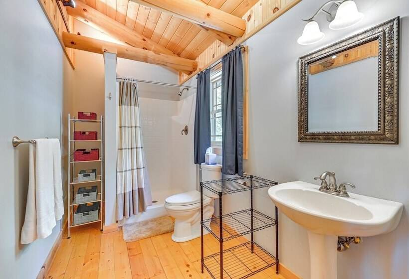 Lakefront Corinth Log Home: Private Dock, Fire Pit