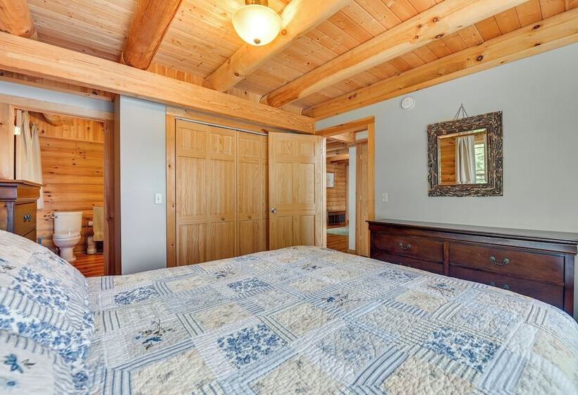 Lakefront Corinth Log Home: Private Dock, Fire Pit