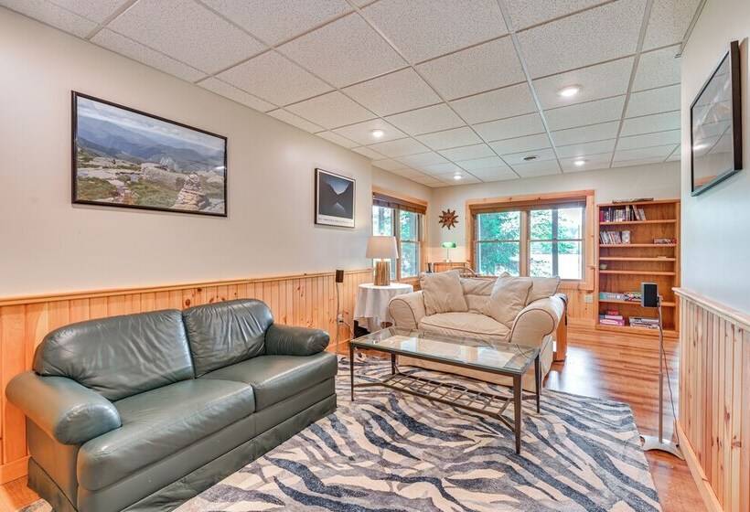 Lakefront Corinth Log Home: Private Dock, Fire Pit