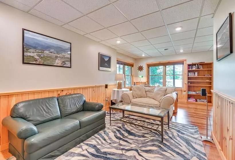 Lakefront Corinth Log Home: Private Dock, Fire Pit