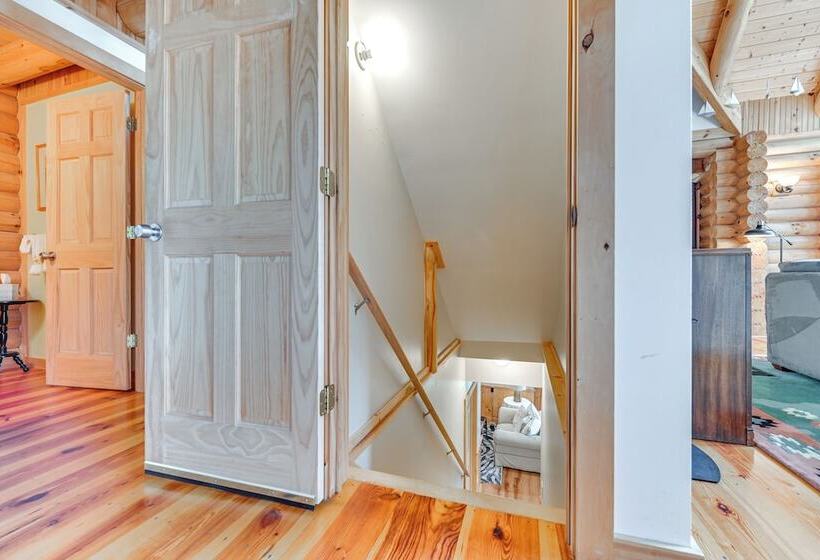 Lakefront Corinth Log Home: Private Dock, Fire Pit