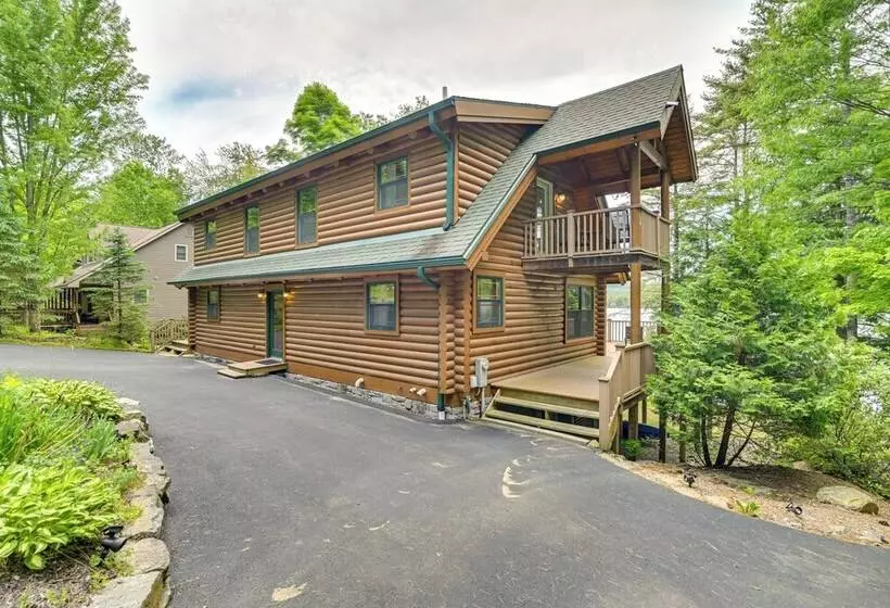 Lakefront Corinth Log Home: Private Dock, Fire Pit