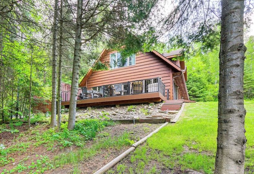 Lakefront Tower Home W/ Shared Dock!