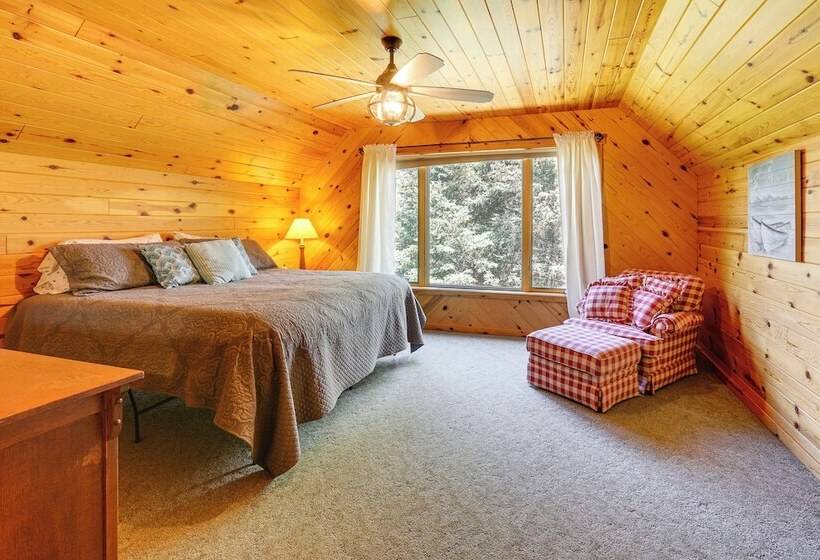 Lakefront Tower Home W/ Shared Dock!