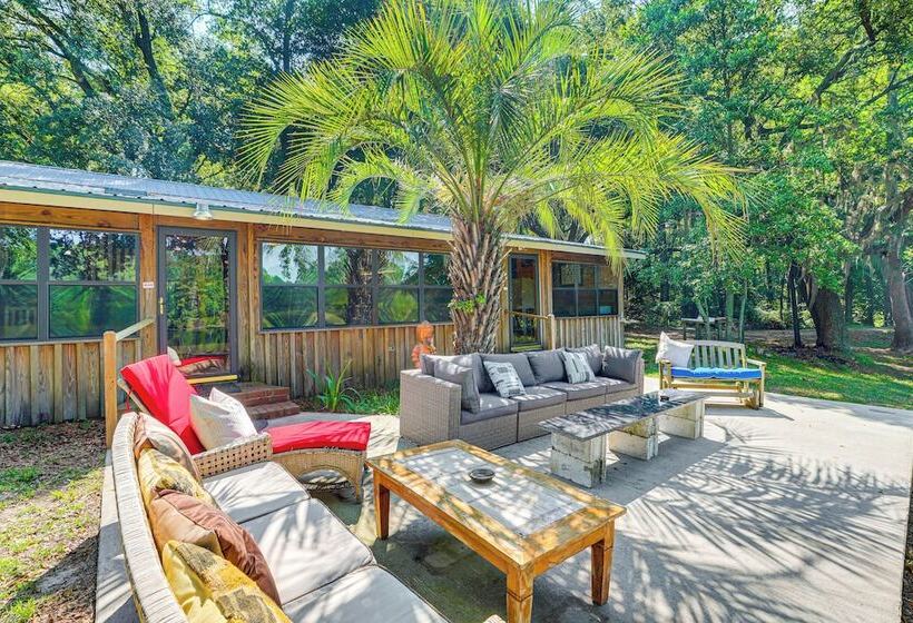 Pet Friendly Ehrhardt Home W/ Private Pond & Yard!