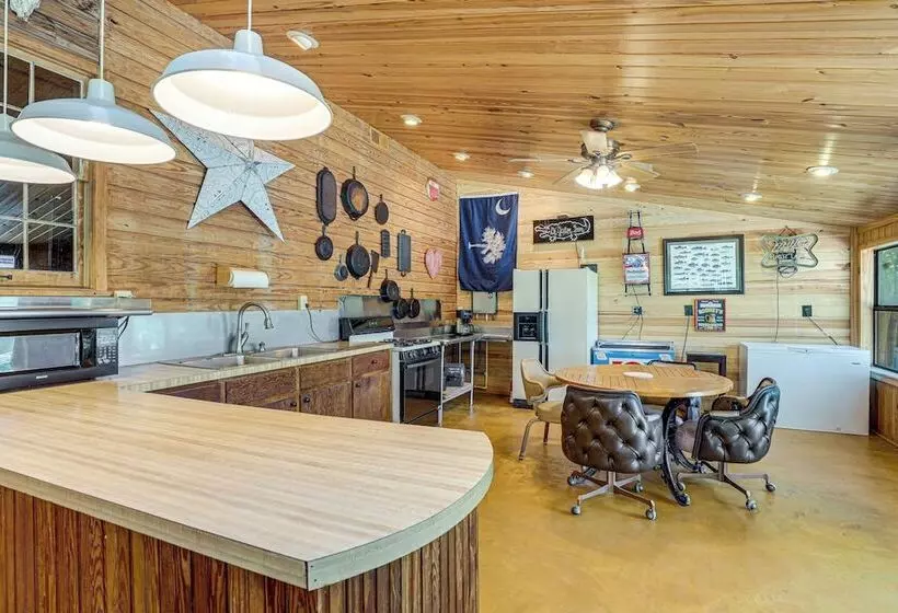 Pet Friendly Ehrhardt Home W/ Private Pond & Yard!