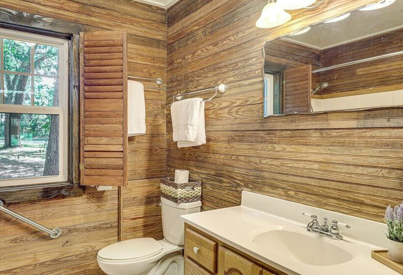 Pet Friendly Ehrhardt Home W/ Private Pond & Yard!