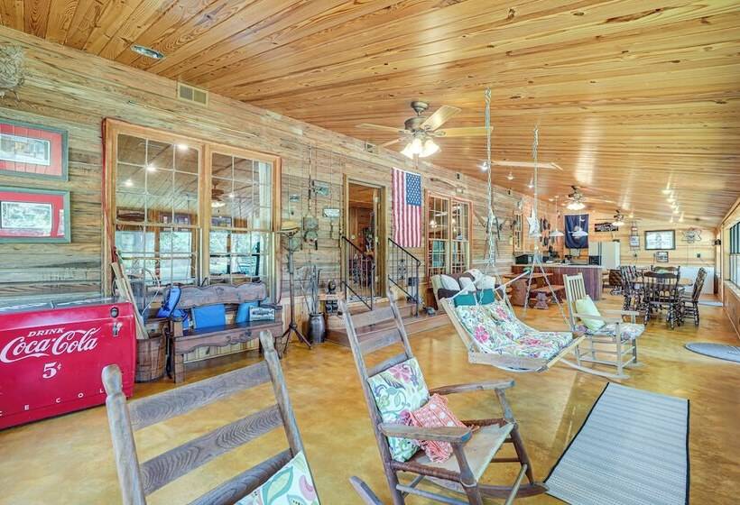 Pet Friendly Ehrhardt Home W/ Private Pond & Yard!