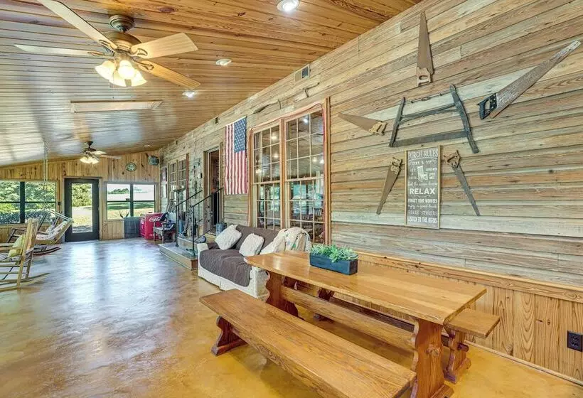 Pet Friendly Ehrhardt Home W/ Private Pond & Yard!