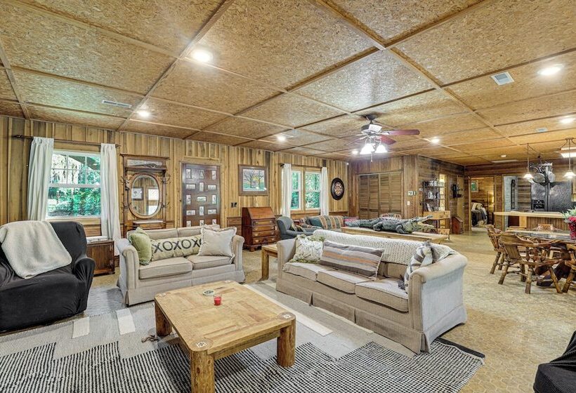 Pet Friendly Ehrhardt Home W/ Private Pond & Yard!