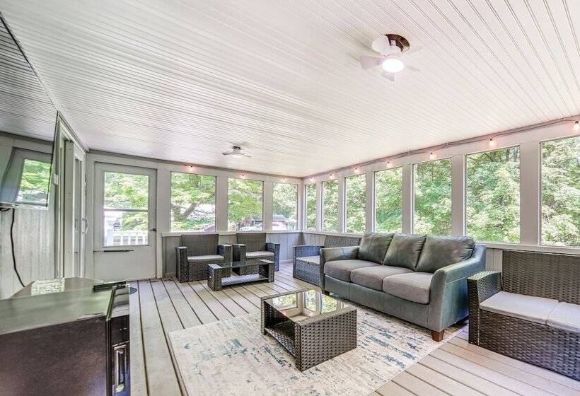 Pet Friendly Espyville Home W/ Yard & Fire Pit!