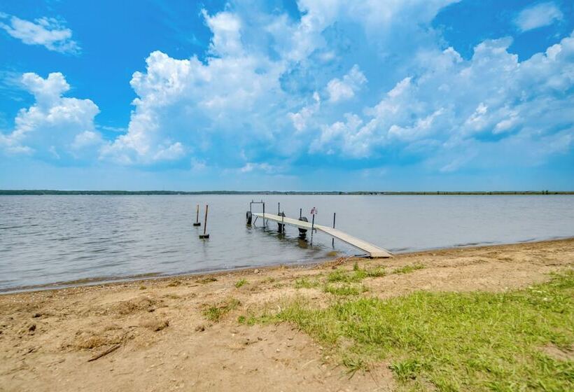 Pet Friendly Espyville Home W/ Yard & Fire Pit!