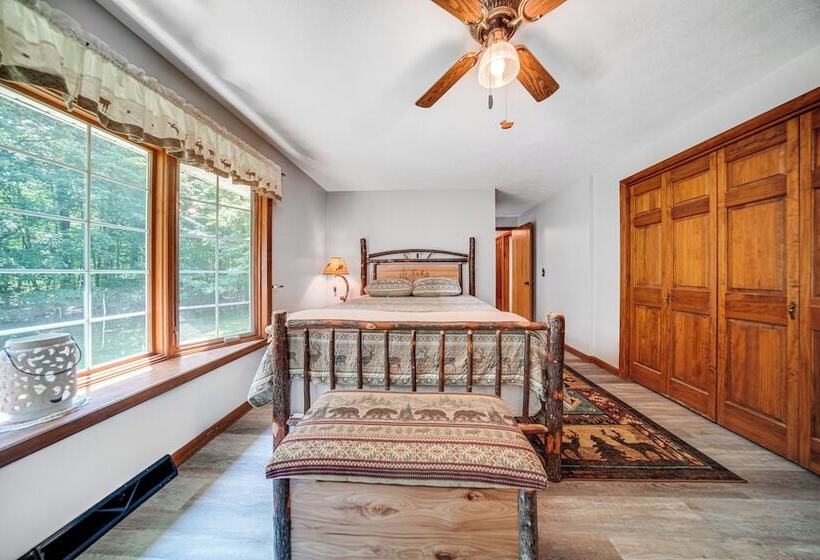 Pet Friendly Espyville Home W/ Yard & Fire Pit!