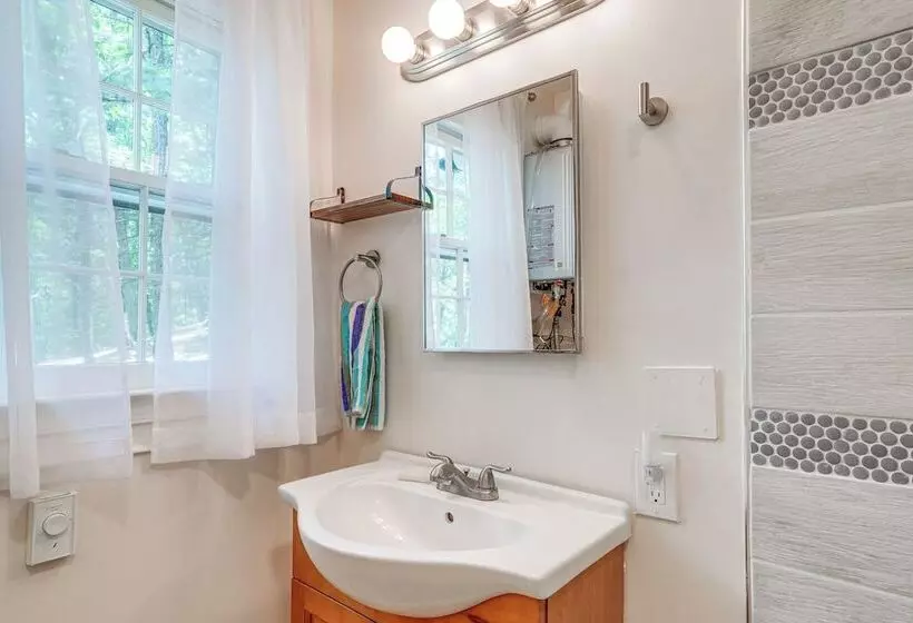 Pet Friendly Mathias Cabin Near Hunting & Fishing!