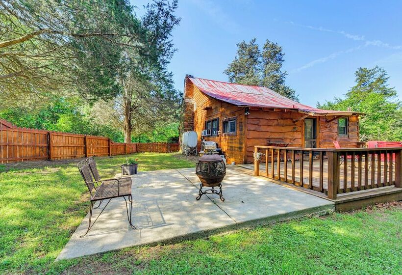 Statesville Cottage W/ Gas Grill Near Union Grove!