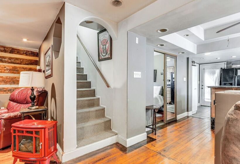 Statesville Cottage W/ Gas Grill Near Union Grove!