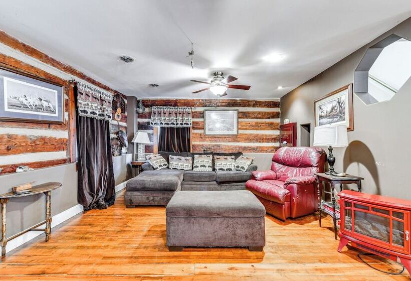 Statesville Cottage W/ Gas Grill Near Union Grove!