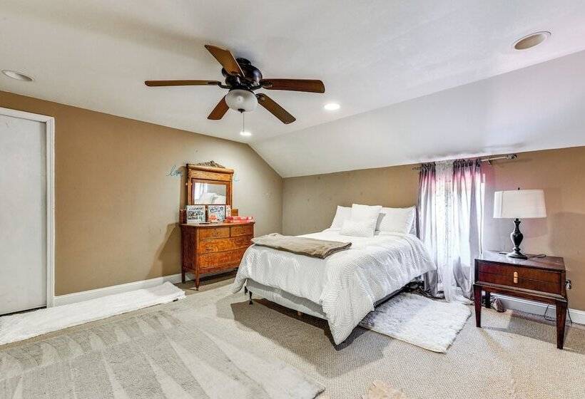 Statesville Cottage W/ Gas Grill Near Union Grove!