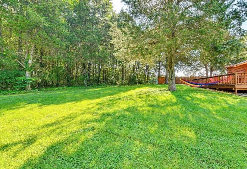 Statesville Cottage W/ Gas Grill Near Union Grove!