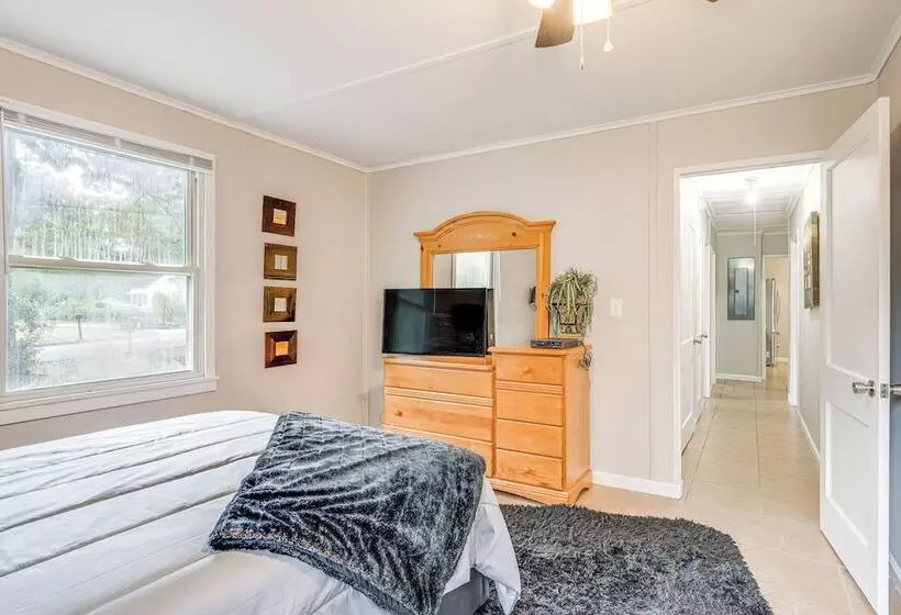 Sunny Warner Robins Home ~ 1 Mi To Robins Afb!