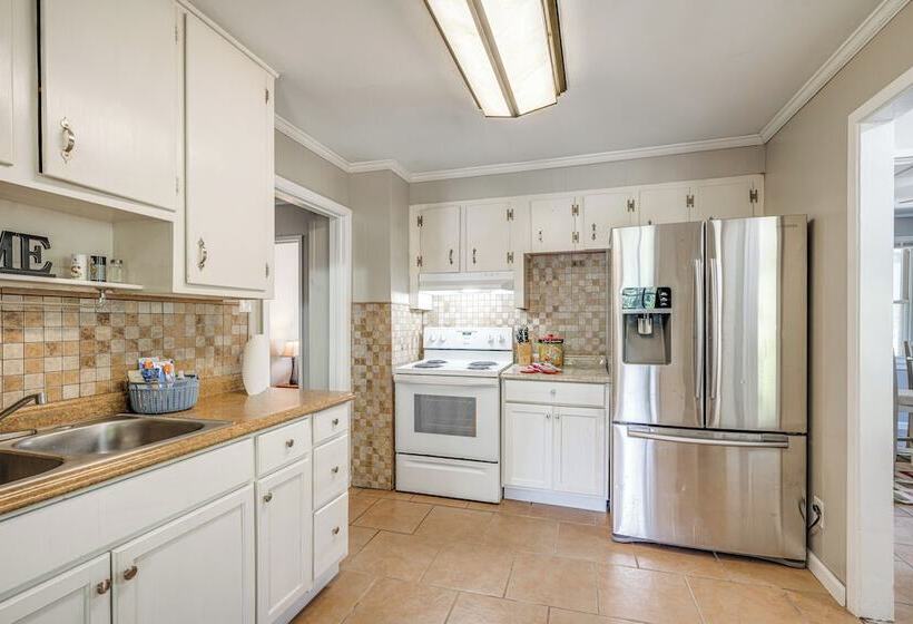 Sunny Warner Robins Home ~ 1 Mi To Robins Afb!