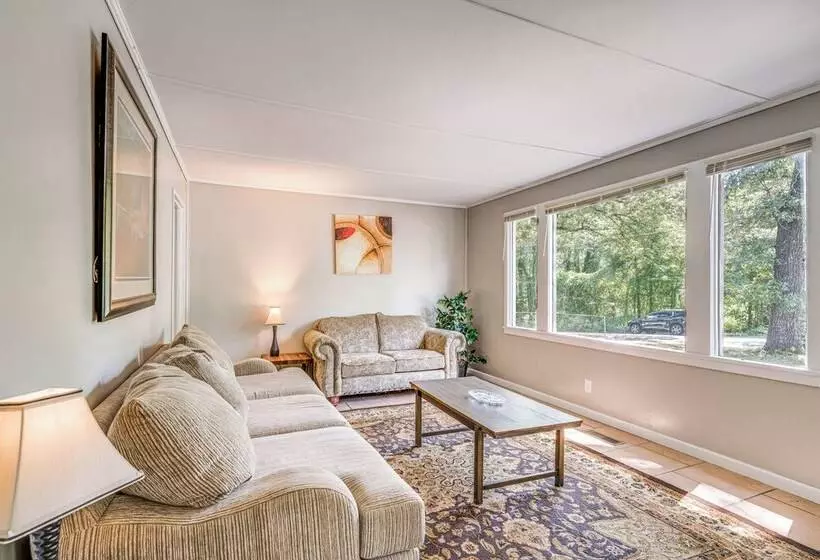 Sunny Warner Robins Home ~ 1 Mi To Robins Afb!