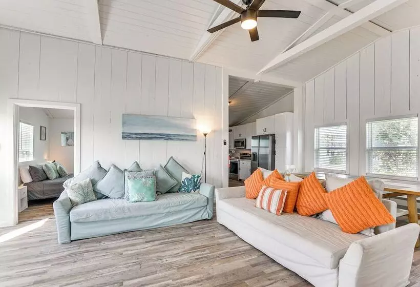 Walk To Beach & State Park: Texas Gulf Coast Home