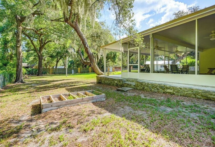 Welcoming Bartow Home Near Family Attractions!