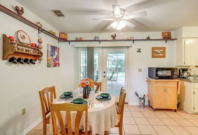 Welcoming Bartow Home Near Family Attractions!