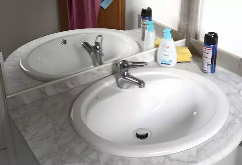 Beautiful Querbach Hut With Spring Water