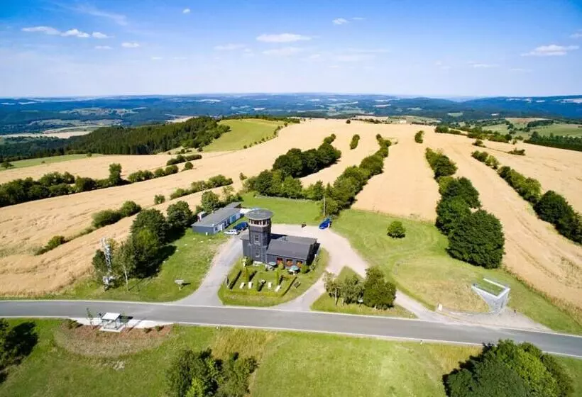 Beautiful Querbach Hut With Spring Water