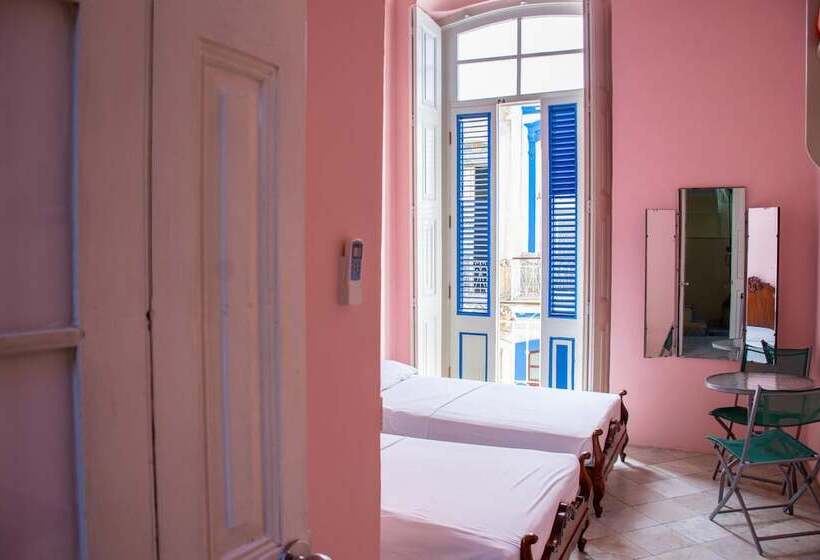 تختخواب و صبحانه Casa Colonial Armando