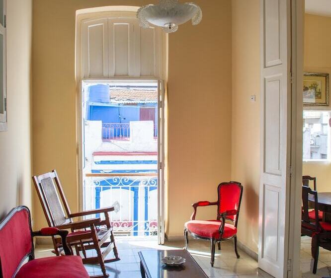 تختخواب و صبحانه Casa Colonial Armando