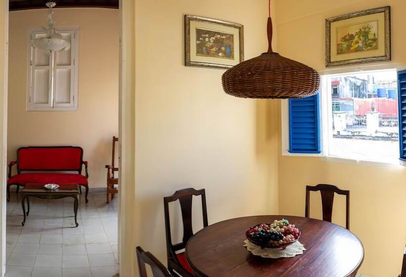 تختخواب و صبحانه Casa Colonial Armando