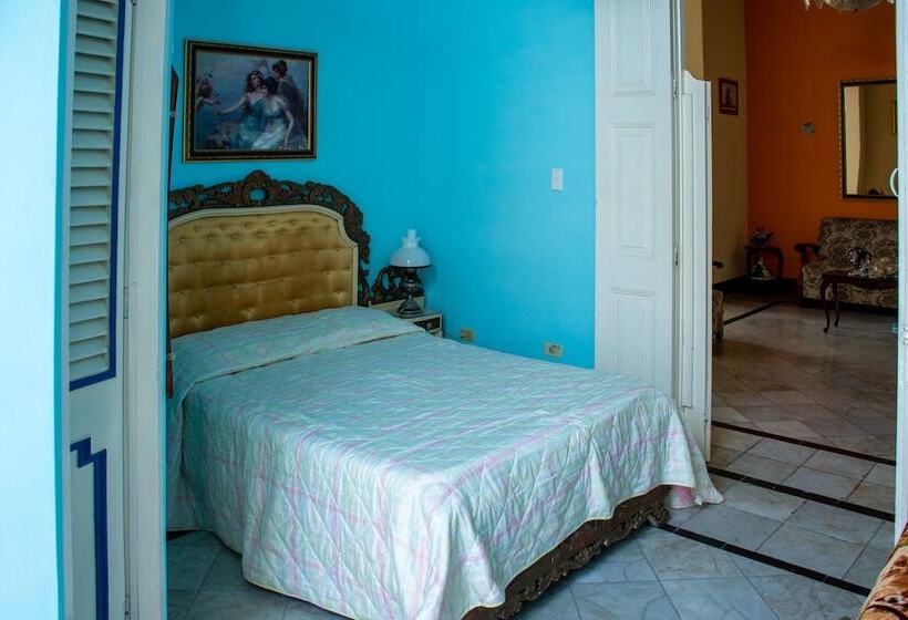 تختخواب و صبحانه Casa Colonial Armando