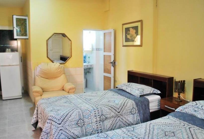 تختخواب و صبحانه Retiro Nancy