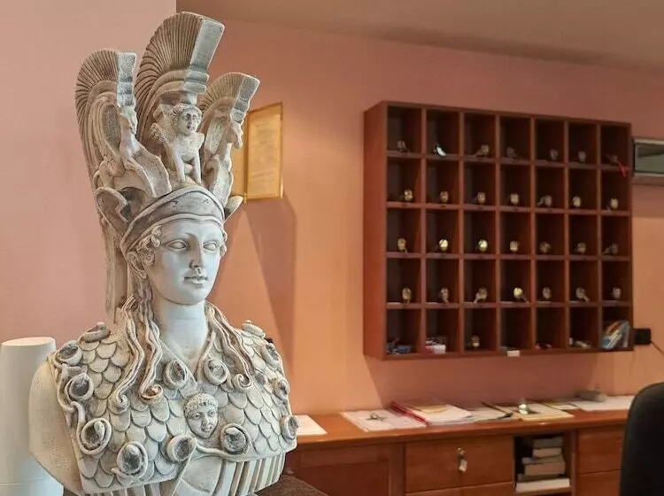 Hotelli Athena Palace