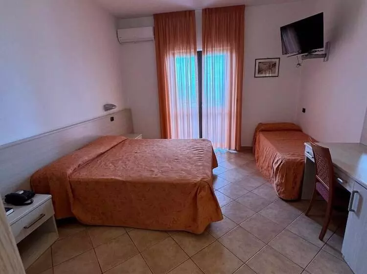 Hotelli Athena Palace