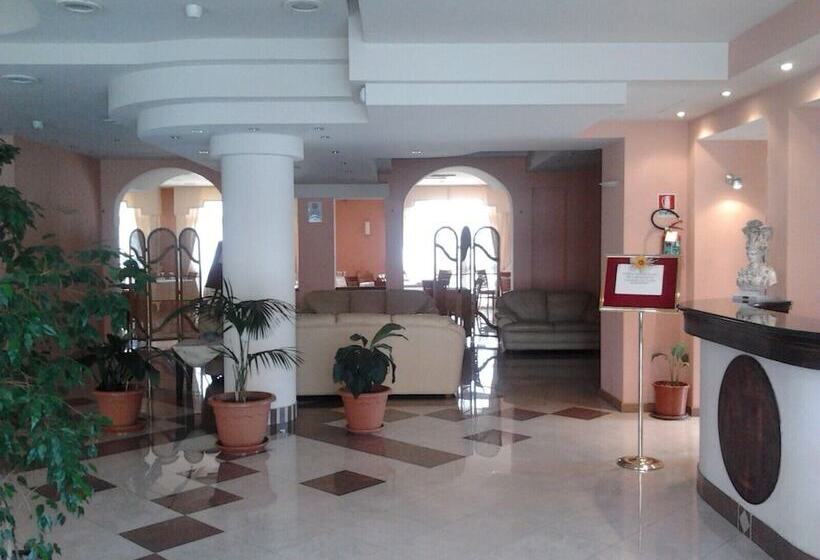 ホテル Athena Palace