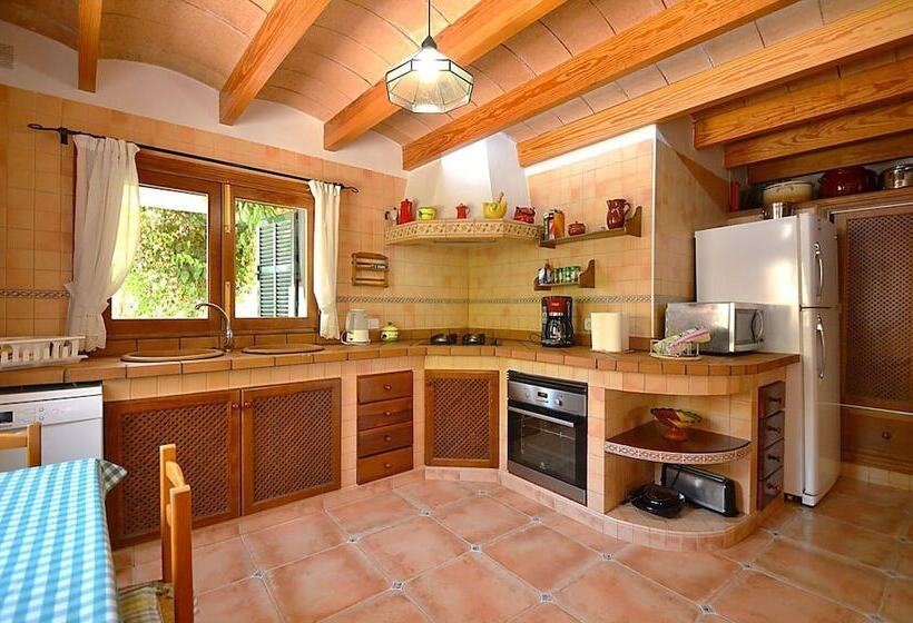 هتل Belvilla By Oyo Roura