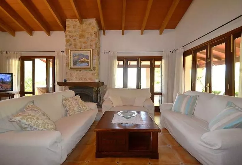 Hotelli Belvilla By Oyo Roura